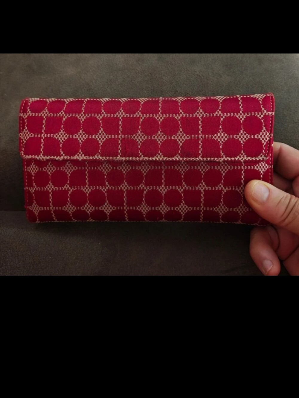 Early 2000s Red/Burgundy Color Kate Spade New York "Noel" Jacquard Flap Wallet. - Picture 10 of 12